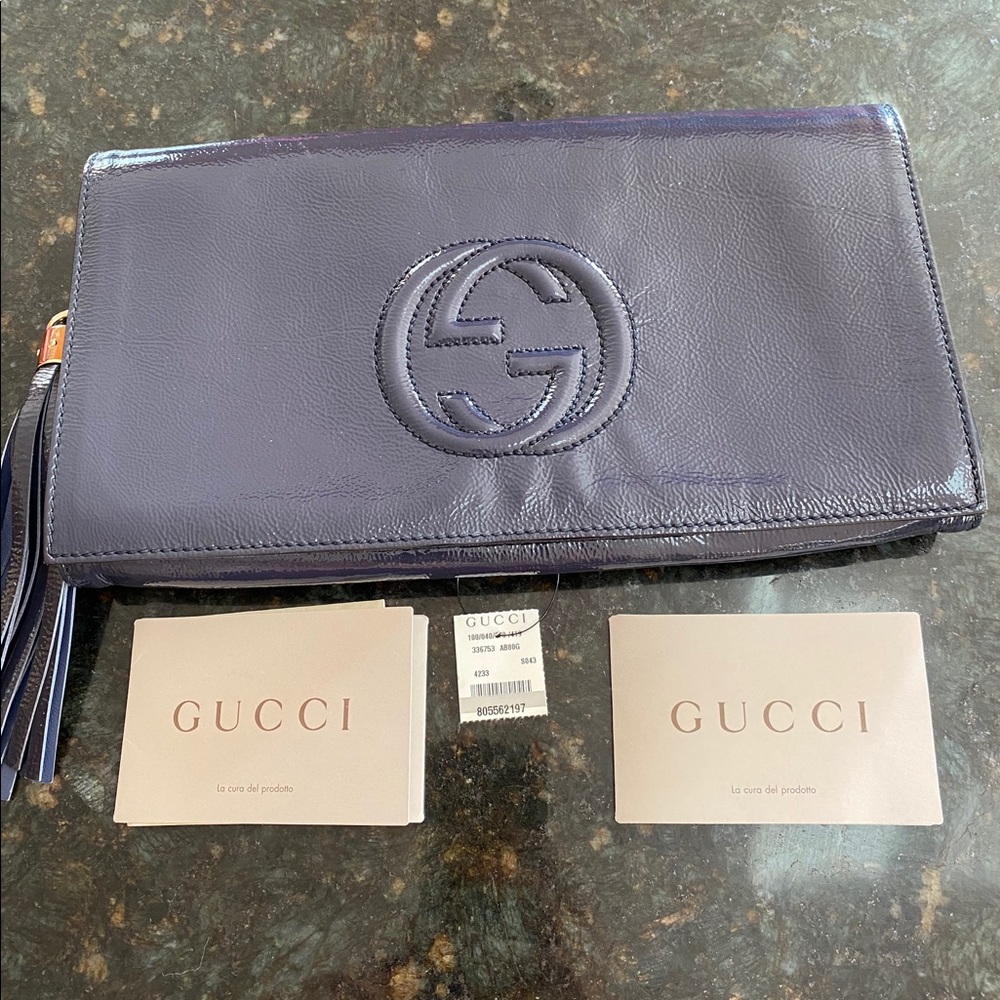AUTHENTIC Gucci Clutch!
